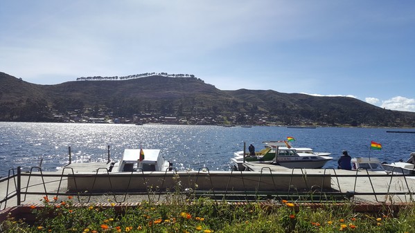 Voyage Bolivie Lac Titicaca arrivée bateaux