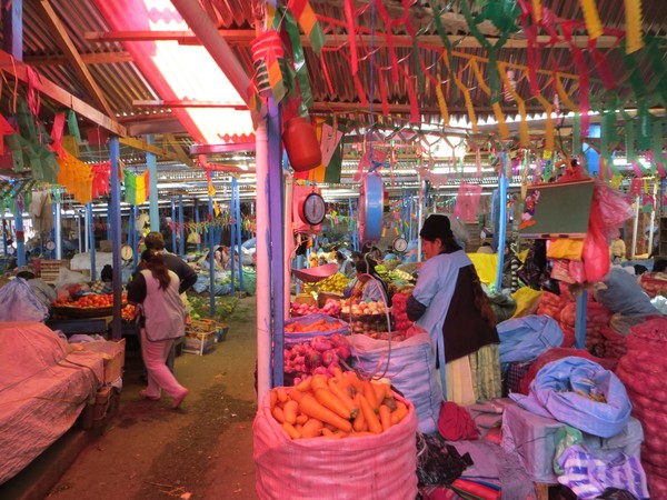 Bolivie Voyage La Paz scène de marché