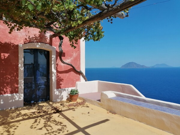 Voyage-Italie-iles-eoliennes-alicudi