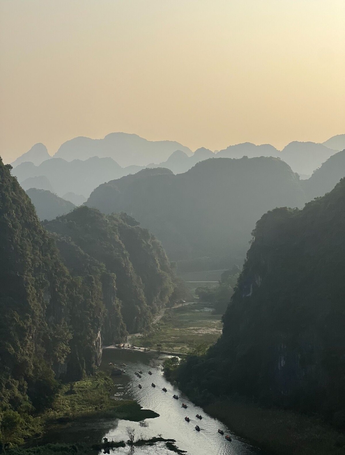 Voyage au nord et au centre du Vietnam Hanoï, Mai Châu, Pù Luông, Ninh Bình, la baie de Lan Ha, Hué et Hôi An,