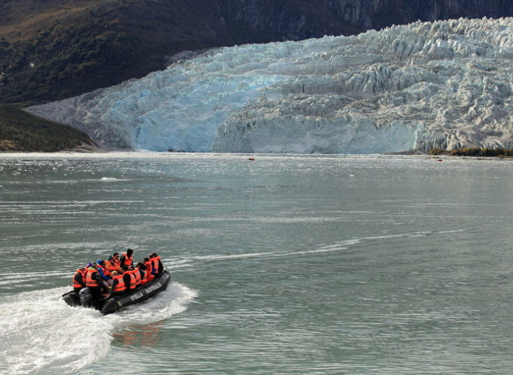 Croisières dans les fjords de Patagonie et en Antarctique