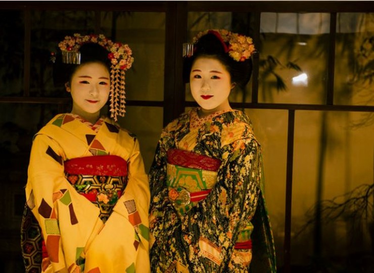 REPAS TRADITIONNEL ET GEISHA (TOUR 1)