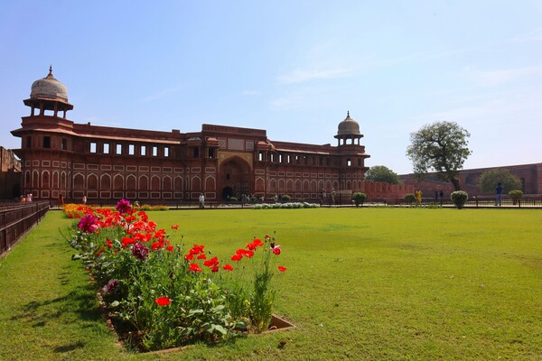 Le Fort d'Agra, également appelé Fort Rouge d'Agra
