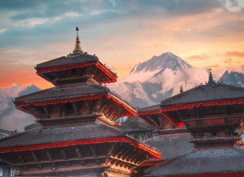 Le Népal vous appelle à une aventure exceptionnelle au cœur de l'Himalaya ! 🌄 Pendant 9 jours et 8 nuits, vivez une immersion totale dans les paysages majestueux du pays, entre temples bouddhistes, villages montagnards et traditions millénaires. 🏔️

Explorez Kathmandu, une ville vibrante où se rencontrent spiritualité et artisanat local, et partez à la découverte des montagnes népalaises, véritables joyaux naturels. 🌍

🎯 Ce qui rend ce circuit encore plus attractif, c’est la flexibilité totale ! Peu importe quand vous décidez de partir, le prix reste le même tout au long de l’année. Vous pouvez réserver votre aventure à tout moment, avec des tarifs fixes pour chaque circuit, selon la saison. ✨

💸 Tarif fixe toute l'année :

CHF 1'335.- (Base 2 pers, du 01.06 au 30.09)

CHF 1'495.- (Base 2 pers, du 01.10 au 31.03)

Réservez votre aventure népalaise dès maintenant et partez quand vous voulez !

#Népal #Himalaya #VoyageSpirituel #AventureNépalaise #TarifsFixes #VoyageAuthentique #AdGentes