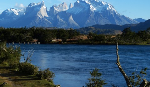 Monte Balmaceda - Rio Serrano / Torres del Paine