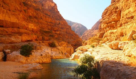 Sur - Wadi Shaab - Bimah Simkhole - Quiryat - Mascate