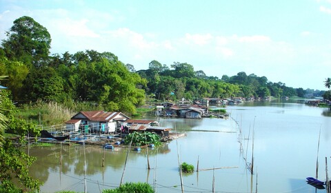 Ayutthaya - Uthai Thani  -  Sukhothai