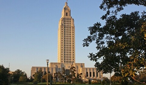 Vicksburg.  Baton Rouge, Bayous, Louisiana State Capitole.