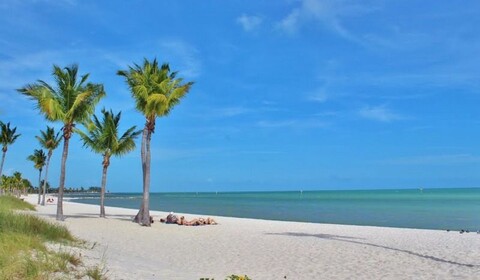 Orlando.  Kennedy Space Center, Sarasota Beach.