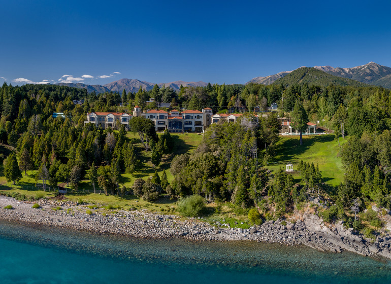 Argentine Voyage Lago Nahuel Huapi Villa Beluno vue aérienne