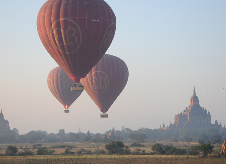 Au fil de l'eau de Bagan à Mandalay