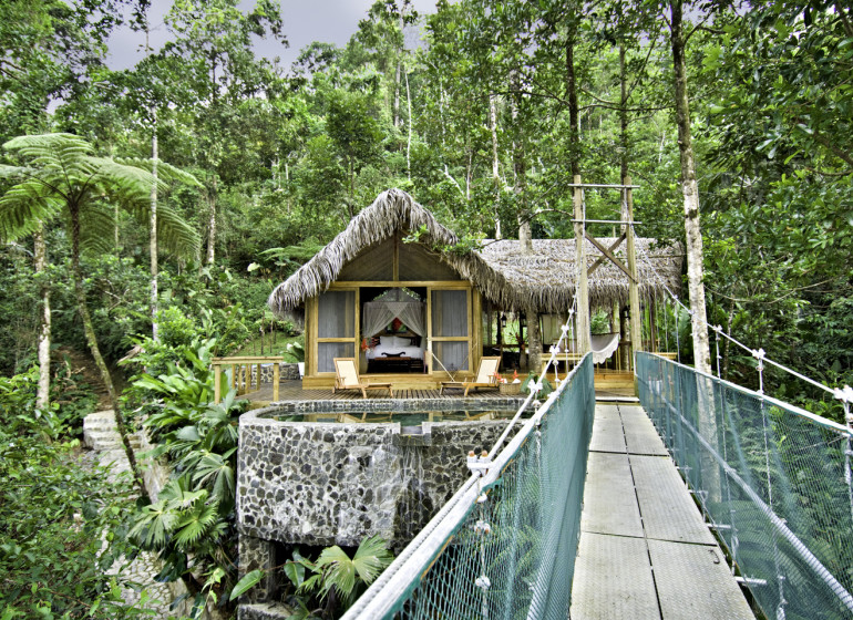 Costa Rica Voyage Pacuare River Lodge bungalow pont suspendu