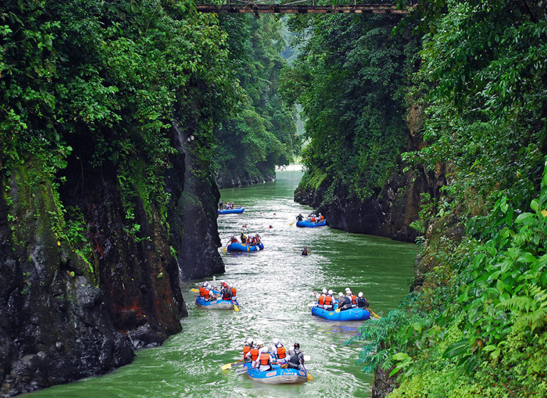 Costa Rica Voyage Pacuare River Lodge rafting