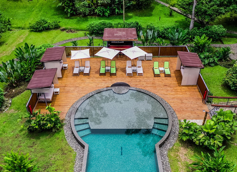 Costa Rica Voyage Pacuare River Lodge piscine et terrasse vues du ciel