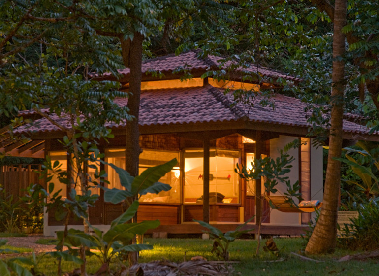 Brésil Voyage Cristalino Lodge bungalow le soir