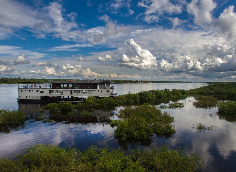 Croisière au cœur de l'Amazonie à bord du MV La Perla