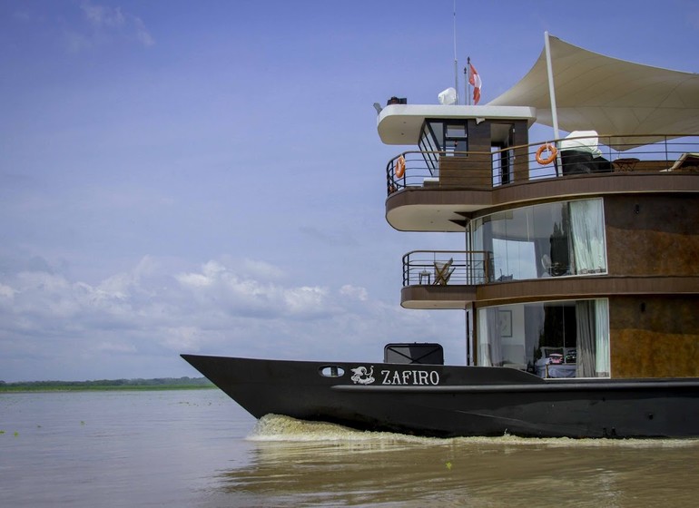 Croisière au cœur de l'Amazonie à bord du MV Zafiro