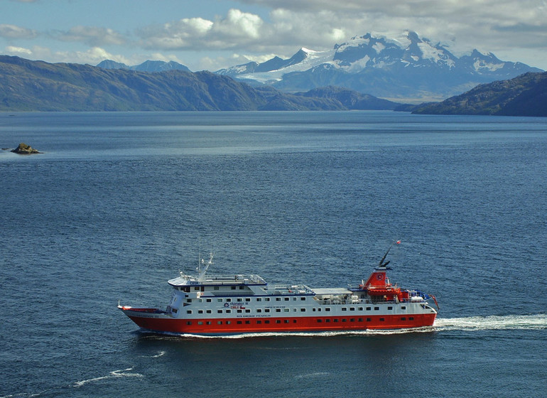 Croisière Ruta Kaweskar Skorpios III