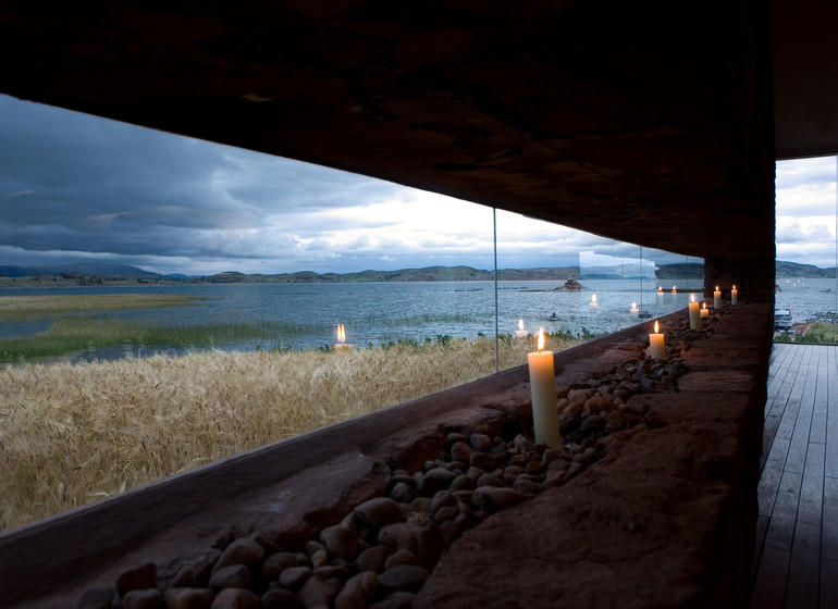 Voyage Pérou Titilaka Lodge ambiance avec bougies