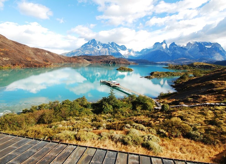 Chili Voyage Explora Torres del Paine Vue Lac avec embarcadère