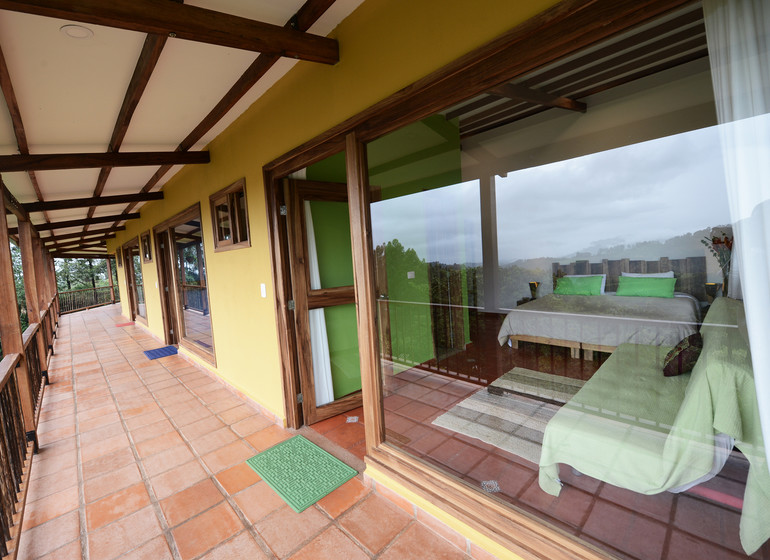 Colombie Voyage Gran Azul Ecoresort Salento chambre avec sofa depuis veranda