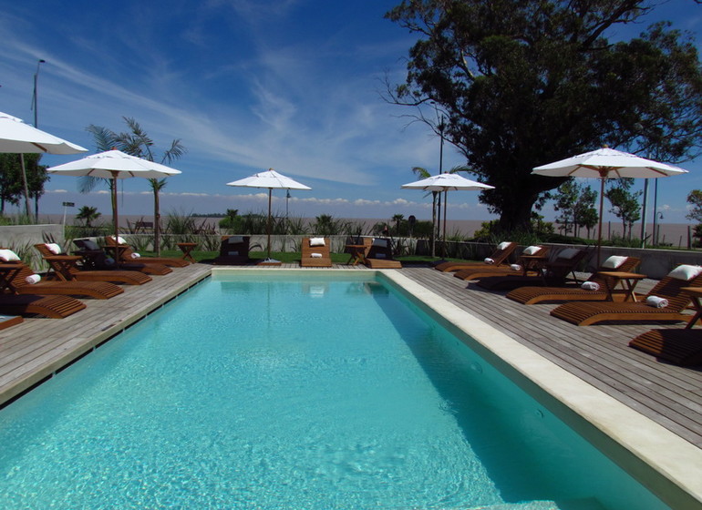 Uruguay Voyage Colonia Riverside piscine