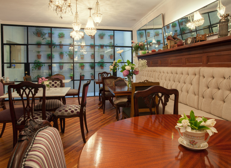 Uruguay Voyage Alma Historica bar restaurant