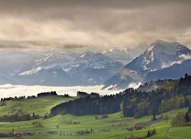 Voyage en Suisse village et canton Oberland Bernois