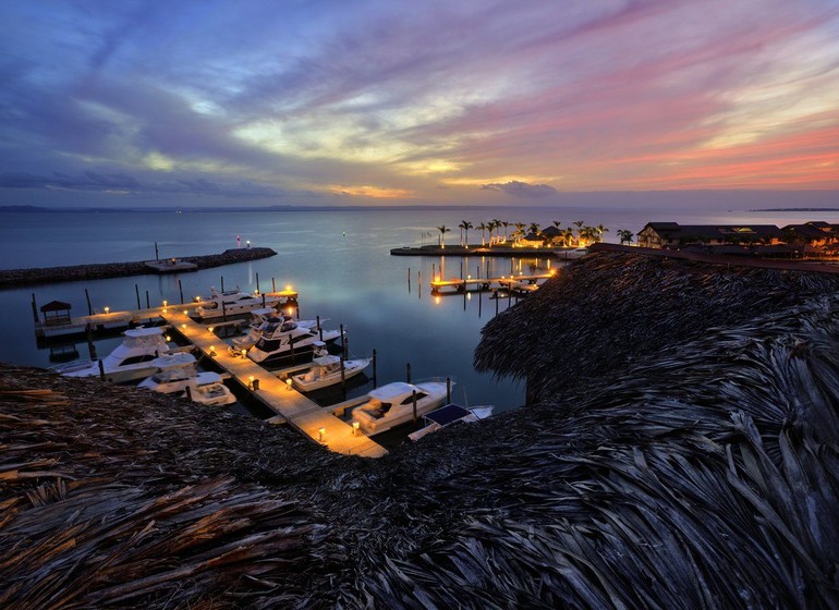 Bannister Hotel & Yacht Club