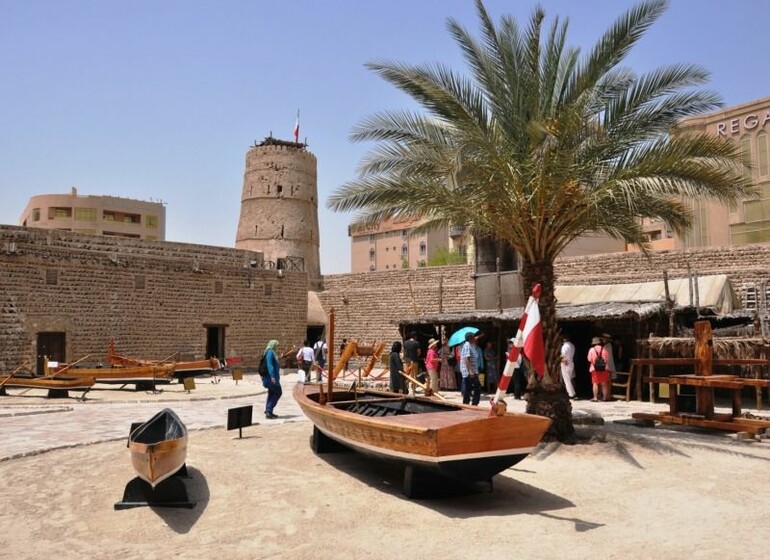 Oman : Du Modernisme aux tradition Dubaï à Muscat