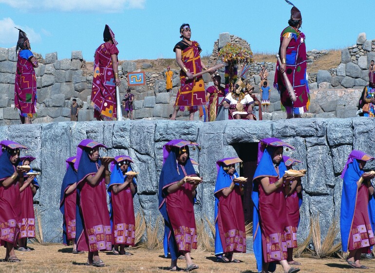 DECOUVERTE DE CUSCO / INTI RAYMI ET SLOW TOURISM