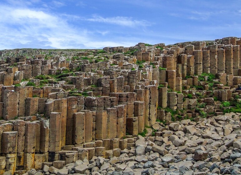 Autotour Game of Thrones en Irlande avec location de voiture Dublin to Dublin 2025