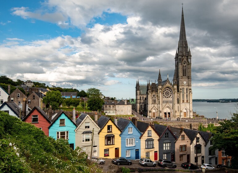 Sur les routes sauvages d’Irlande avec location de voiture