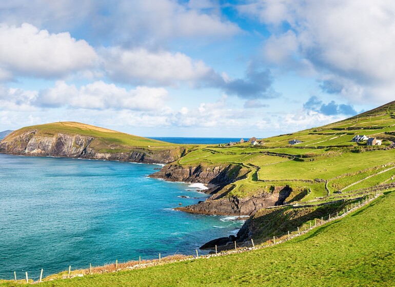 Sur les routes sauvages d’Irlande avec location de voiture