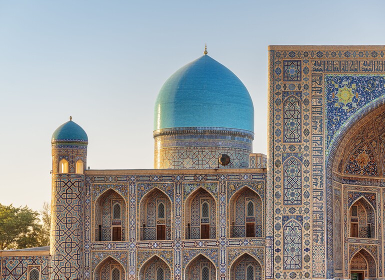 samarcande-mosquee-domes-bleus-ouzbekistan-route-soie.