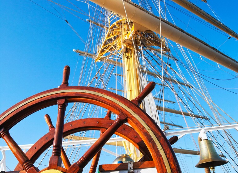 De Lisbonne à Malaga : Croisière en voilier en Méditerranée