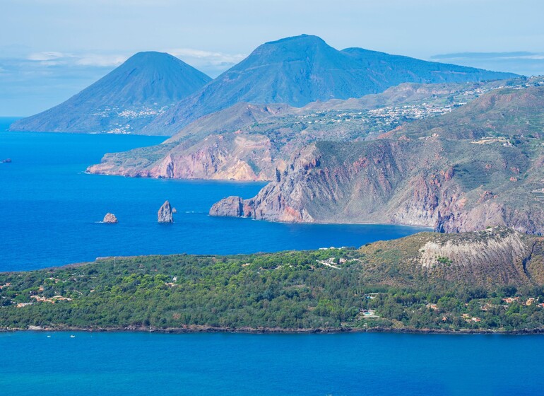 Beauté & Volcans des Îles Éoliennes