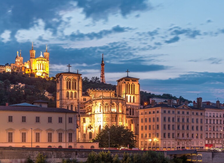 voyage pèlerinage Lyon colline de Fourvière et cathédrale