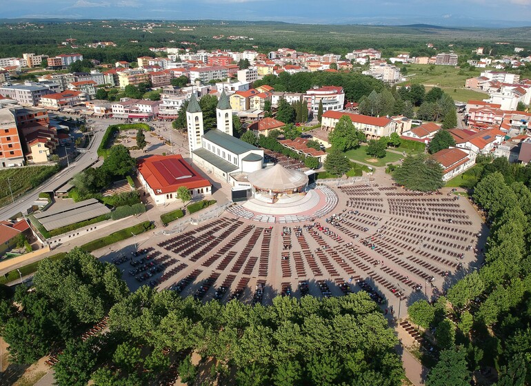 voyage pèlerinage Medjugorje vue sur le sanctuaire