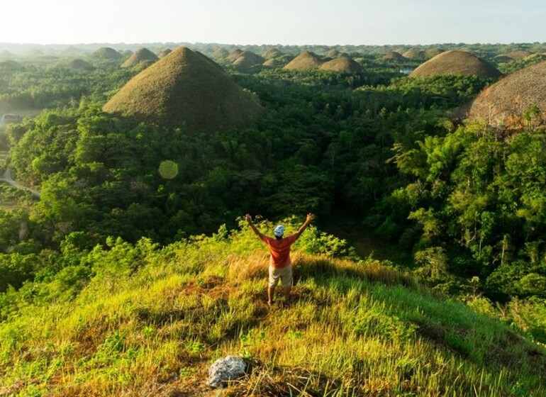 Chocolate Hills sur l'île de Bohol, Philippines