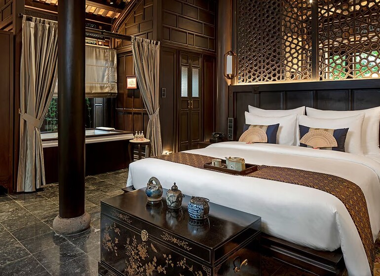 Chambre Garden House avec  lit king size au Ancient Hué